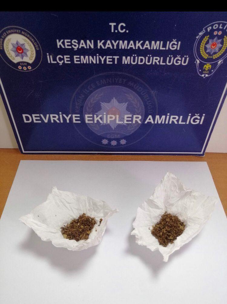 Edirne’de üzerinde uyuşturucuyla yakalanan şüpheliye gözaltı