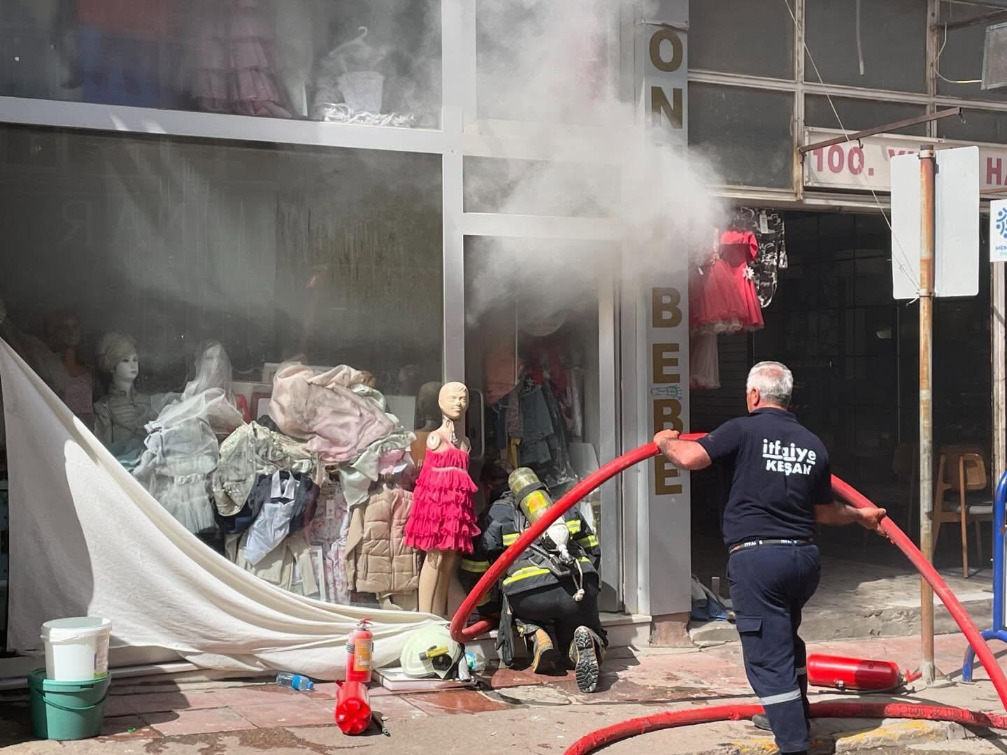 Keşan’da itfaiye 8 ayda 1319 olaya müdahale etti Keşan’da itfaiye 8 ayda 1319 olaya müdahale etti
