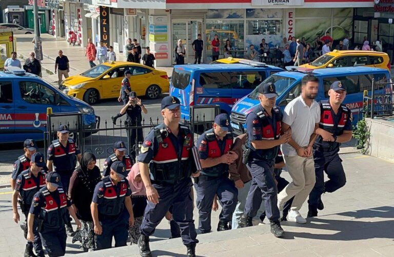 Tabanca ile öldürüldü; eşi, 2 oğlu ve yengesi gözaltında | Çorlu’da Haber