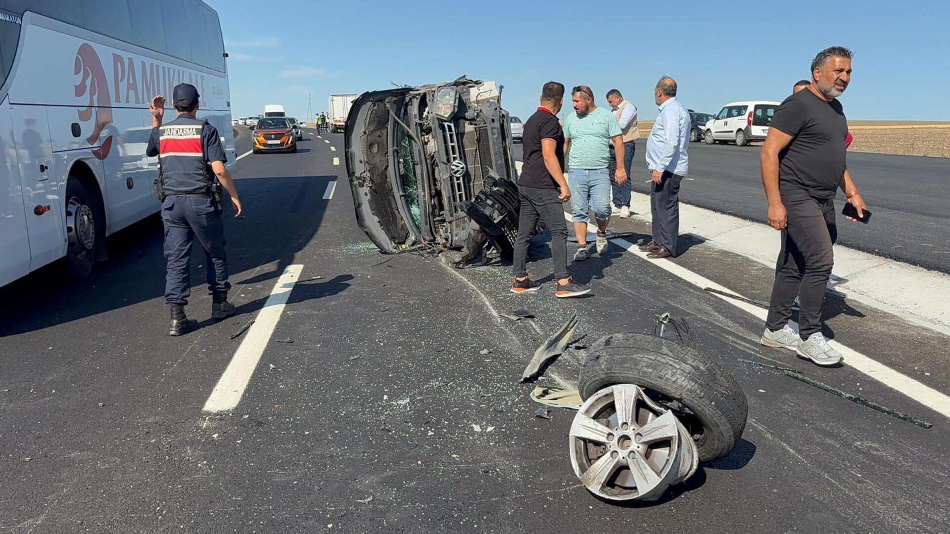 Tekirdağ’da 3 aracın karıştığı kaza; 6 yaralı | Çorlu’da Haber Tekirdağ’da 3 aracın karıştığı kaza; 6 yaralı | Çorlu’da Haber