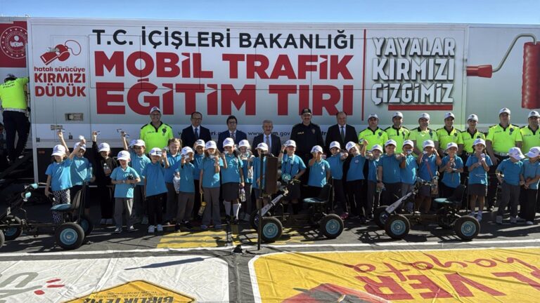 Tekirdağ’da öğrencilere mobil TIR’da trafik eğitimi verildi | Çorlu’da Haber