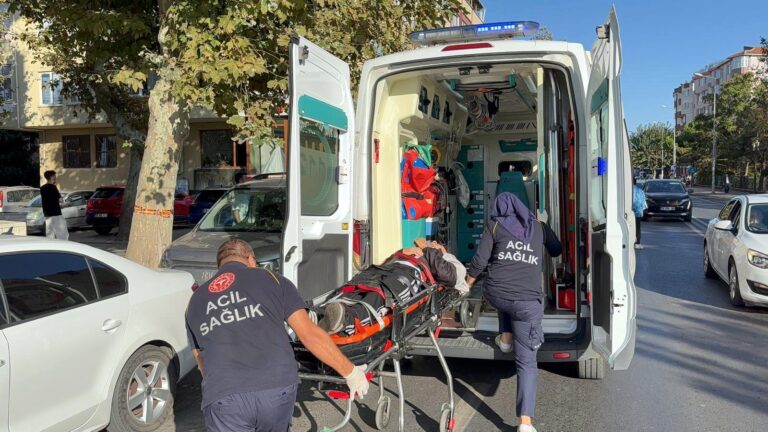 Otomobille Çarpışan Motosikletin17 Yaşındaki Sürücüsü Yaralandı