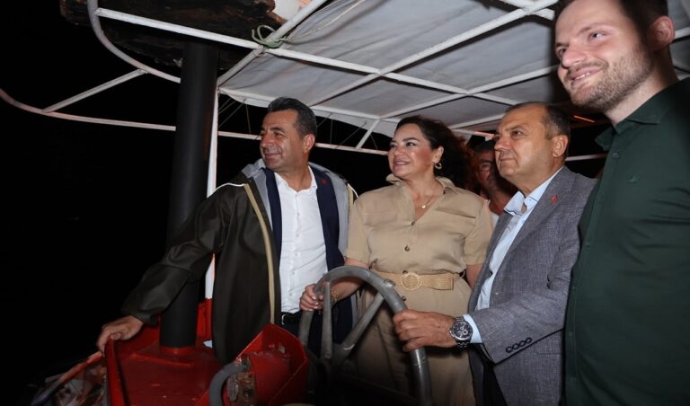 TEKİRDAĞLI BALIKÇILAR BÜYÜKŞEHİR’İN DESTEĞİYLE  “VİRA BİSMİLLAH” DEDİ