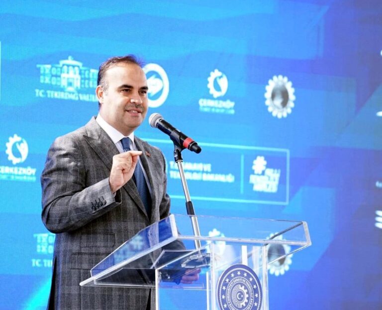 Bakan Kacır: Türkiye’nin planlı sanayi alanlarını büyütmeye devam edeceğiz | Çorlu’da Haber