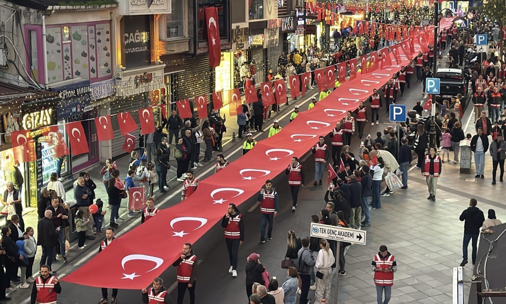 Trakya’da 29 Ekim Cumhuriyet Bayramı coşkuyla kutlandı (2) | Çorlu’da Haber Trakya’da 29 Ekim Cumhuriyet Bayramı coşkuyla kutlandı (2) | Çorlu’da Haber
