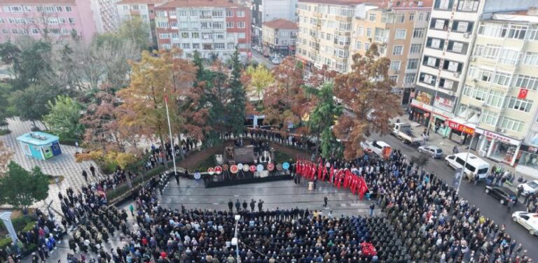 Çorlu Ata`sını Minnetle Andı