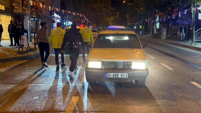 Kontrolden çıkan motosiklet otomobile çarptı; 1 yaralı | Çorlu’da Haber
