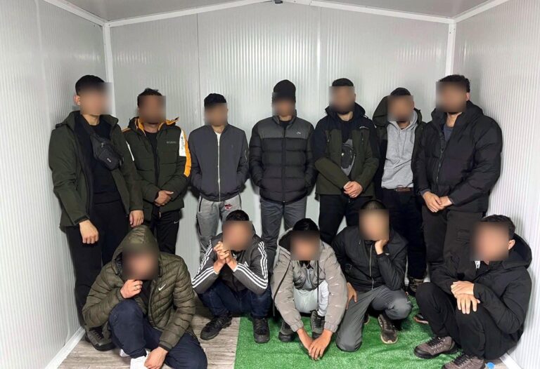 Tekirdağ’da 19 kaçak göçmen yakalandı, 5 organizatör tutuklandı | Çorlu’da Haber