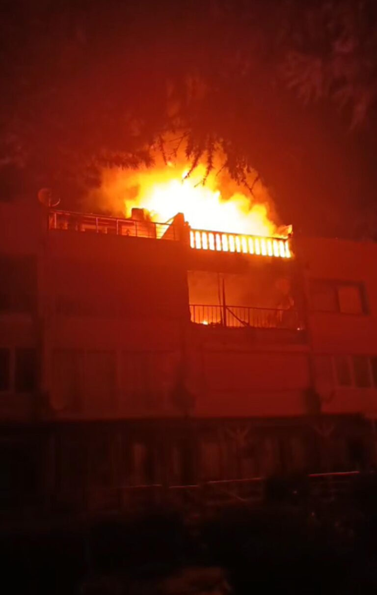 Tekirdağ’da 3 katlı binada yangın | Çorlu’da Haber