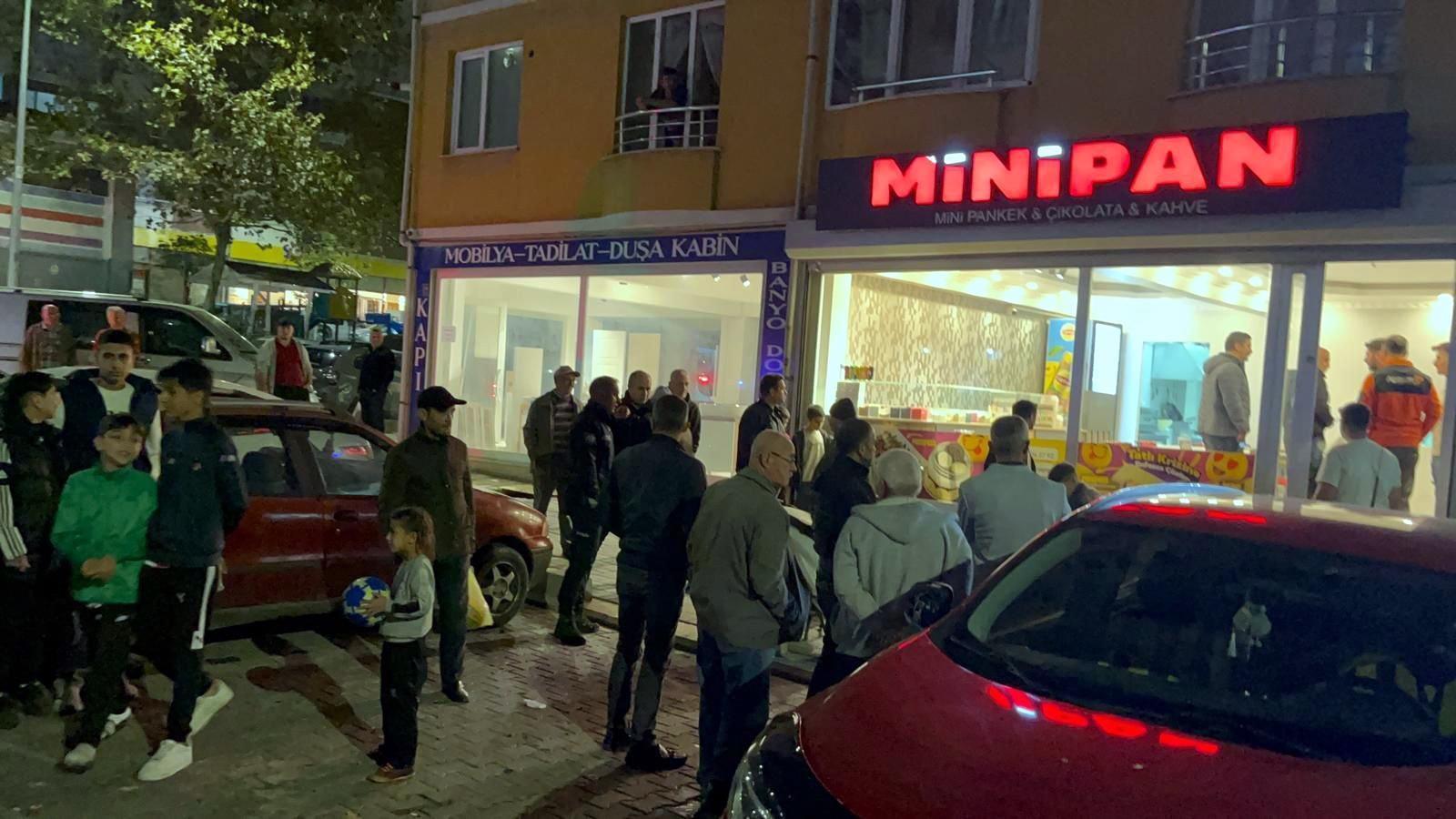 Tekirdağ’da iş yerinde ‘alacak’ kavgasında 1 kişi bıçakla yaralandı | Çorlu’da Haber Tekirdağ’da iş yerinde ‘alacak’ kavgasında 1 kişi bıçakla yaralandı | Çorlu’da Haber