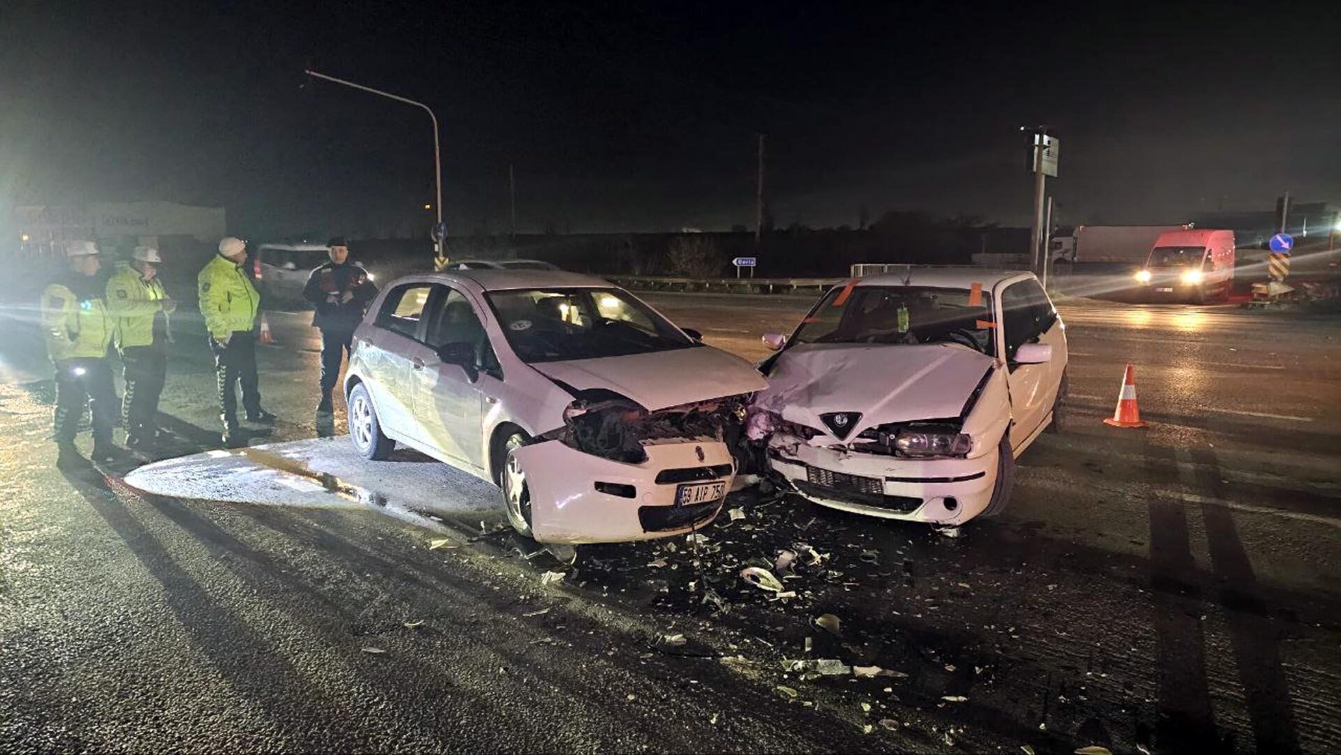 Çerkezköy’de iki otomobil çarpıştı; 2 yaralı | Çorlu’da Haber Çerkezköy’de iki otomobil çarpıştı; 2 yaralı | Çorlu’da Haber