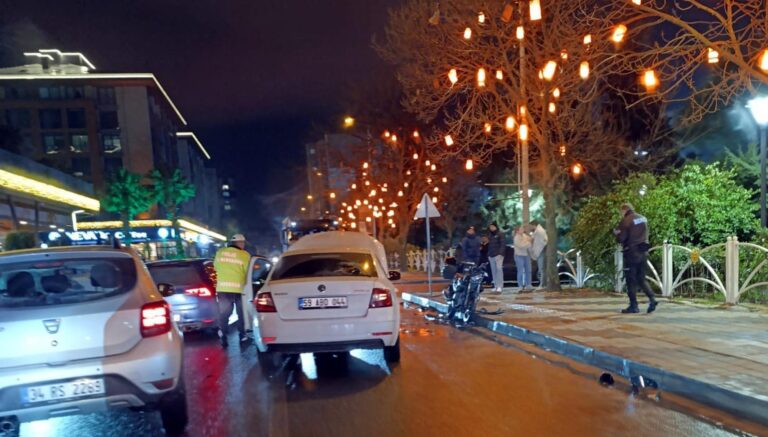 Çorlu’da otomobil ile motosiklet çarpıştı; 2 yaralı