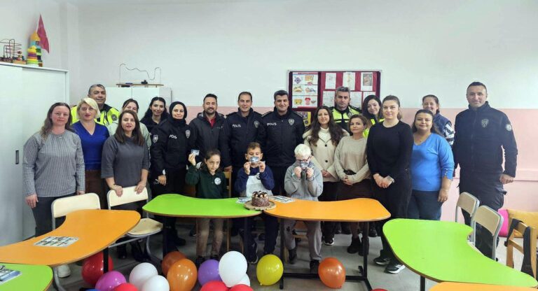 Şarköy’de polisten özel çocuklara hediye | Çorlu’da Haber