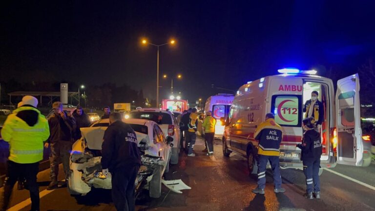 Tekirdağ’da 5 araçlı zincirleme kaza; 5 yaralı | Çorlu’da Haber
