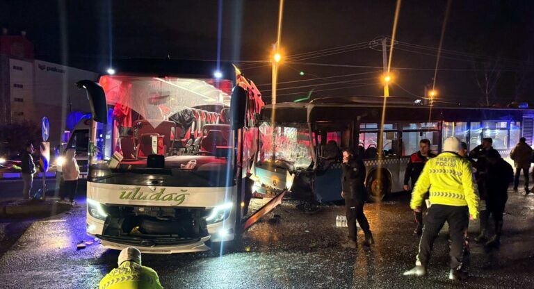 Tekirdağ’da iki otobüs çarpıştı; 9 yaralı | Çorlu’da Haber