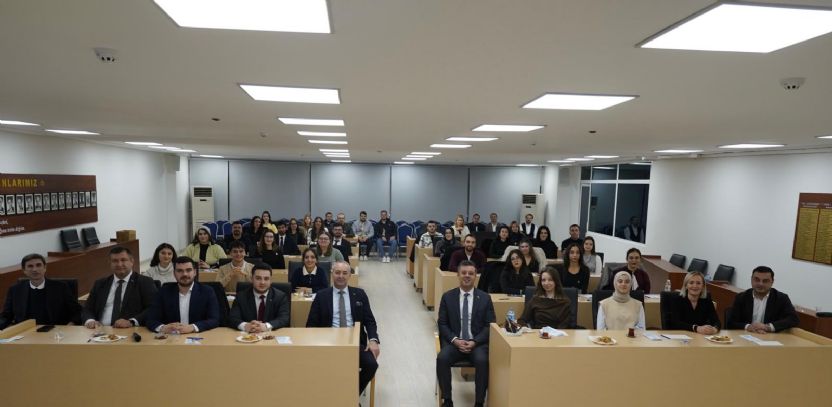 Başkan Sarıkurt: “Çorlu`nun Geleceğini Gençlerimizle Birlikte Şekillendireceğiz” Başkan Sarıkurt: “Çorlu`nun Geleceğini Gençlerimizle Birlikte Şekillendireceğiz”