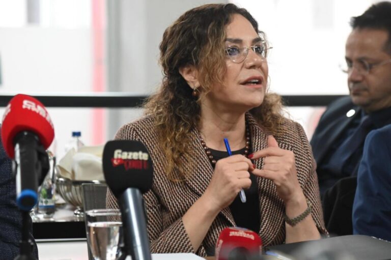 Çorlu’ya Raylı Sistem Geliyor: Candan Başkan’dan Müjde!