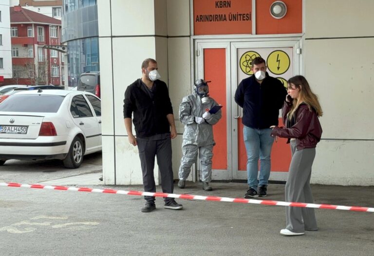 Kimya Fabrikasında Patlama; 4 İşçi Yaralı