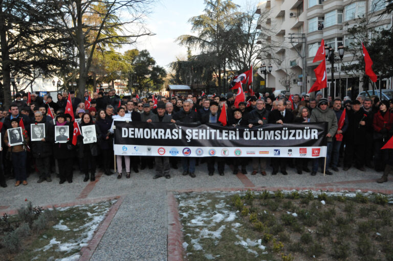 Uğur Mumcu Katledilişinin Yıl Dönümünde Anılacak