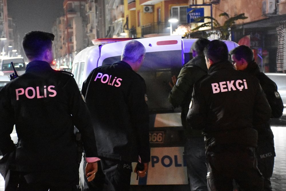 Akrabalar Arasında Sopalı Kavga, 2 Yaralı Akrabalar Arasında Sopalı Kavga, 2 Yaralı