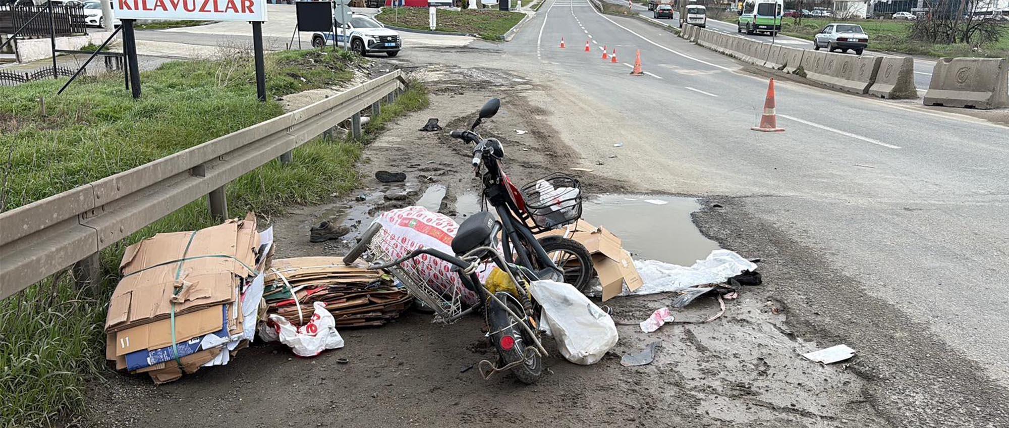 Çarpıştığı bisikletli ölen ehliyetsiz otomobil sürücüsü tutuklandı Çarpıştığı bisikletli ölen ehliyetsiz otomobil sürücüsü tutuklandı