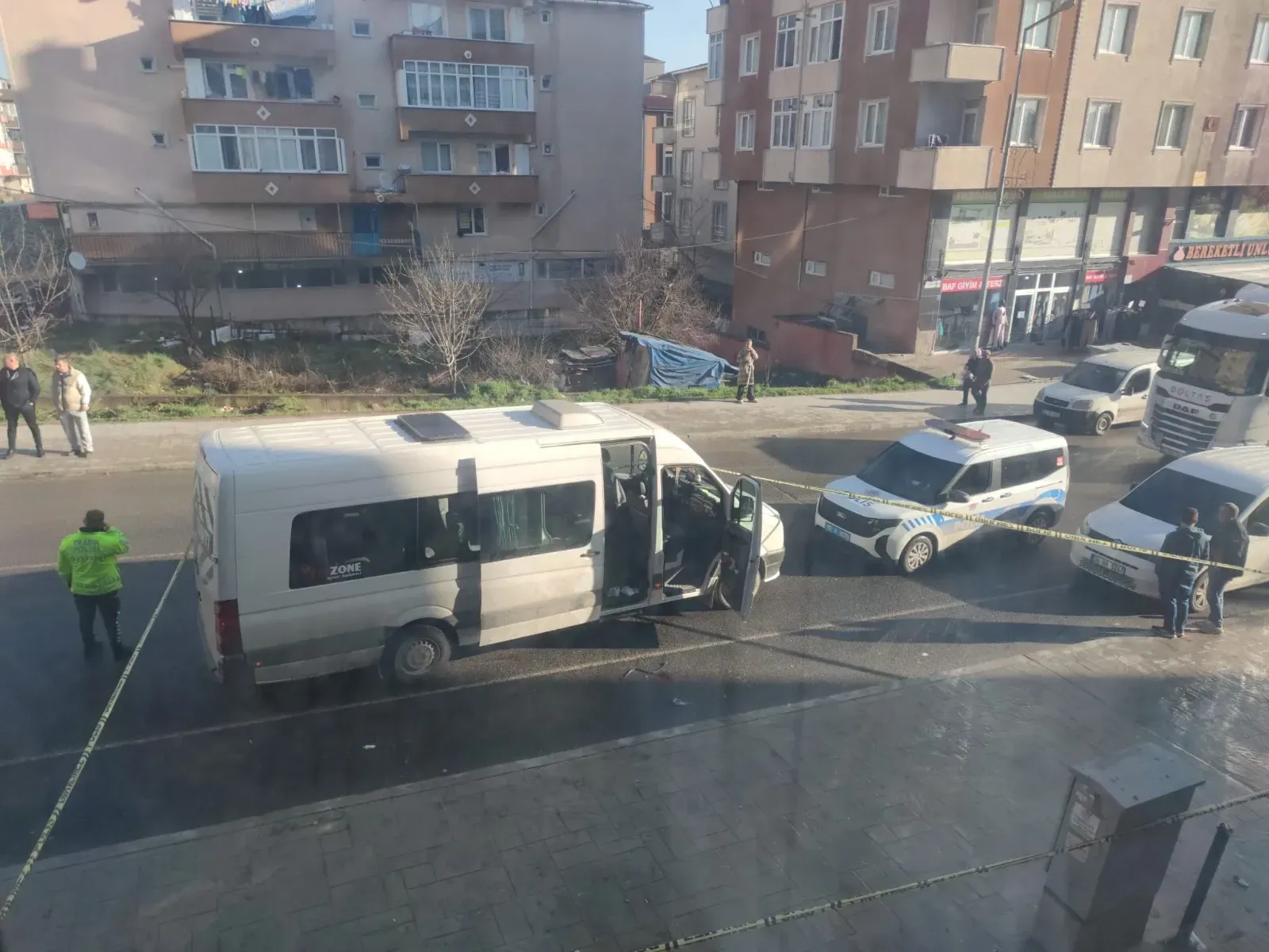 Minibüsün Çarptığı Kadın Olay Yerinde Öldü Minibüsün Çarptığı Kadın Olay Yerinde Öldü