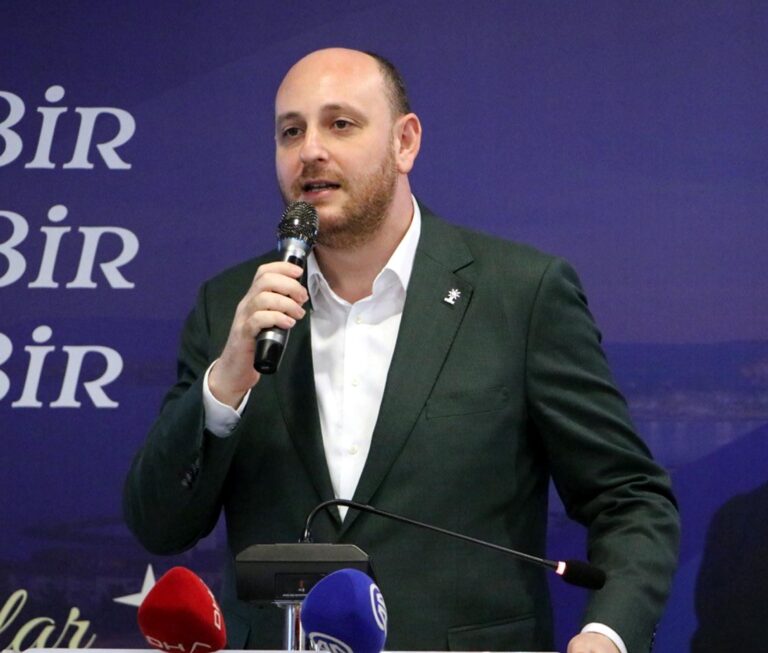 AK Parti’li Büyükgümüş: Kelimeleri istismar ederek siyasette sonuç alma devri kapandı
