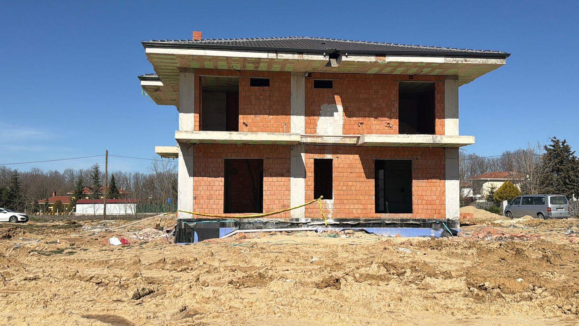 İnşaatta Silahlı Çatışma; 2 Kardeş Öldü İnşaatta Silahlı Çatışma; 2 Kardeş Öldü
