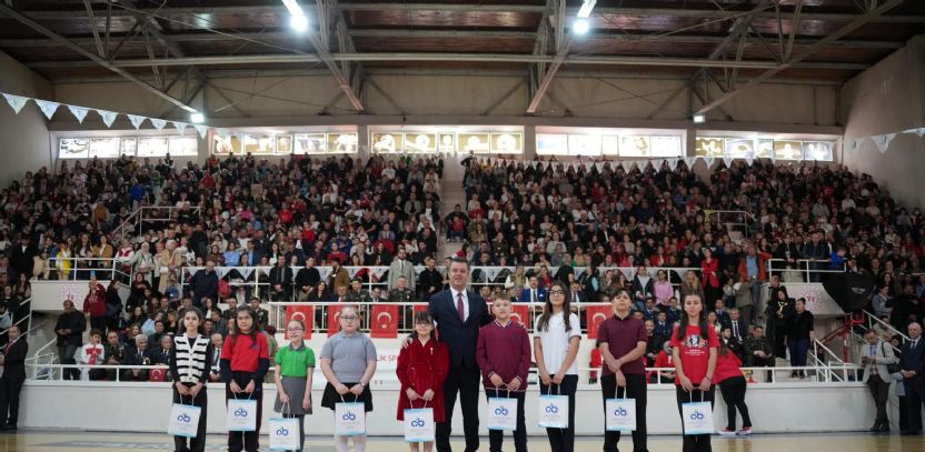 Çorlu`da 23 Nisan Coşkusu Çorlu`da 23 Nisan Coşkusu