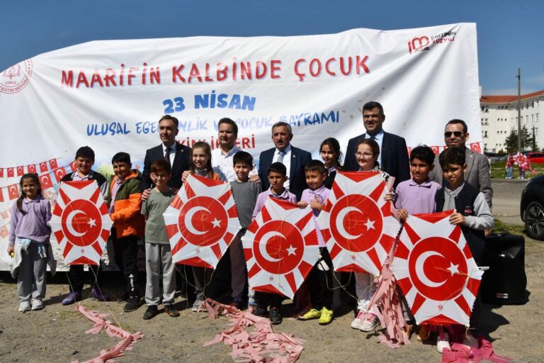 Çorlu’da öğrenciler uçurtma şenliğinde buluştu