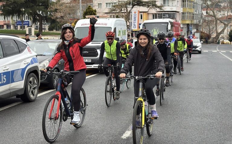 Tekirdağlı bisikletçiler, şehitler anısına Çanakkale’ye pedal çeviriyor