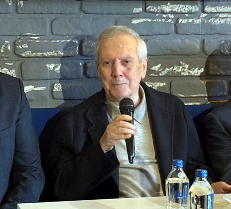 Aziz Yıldırım: İki Santrforla Görüşüyoruz, Ben de Devreye Girdim