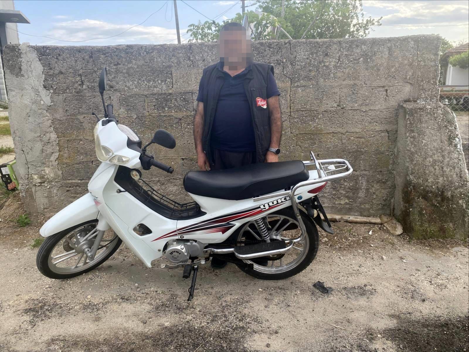 Çaldığı motosikleti saklayan şüpheli, kamera kayıtlarından yakalandı Çaldığı motosikleti saklayan şüpheli, kamera kayıtlarından yakalandı
