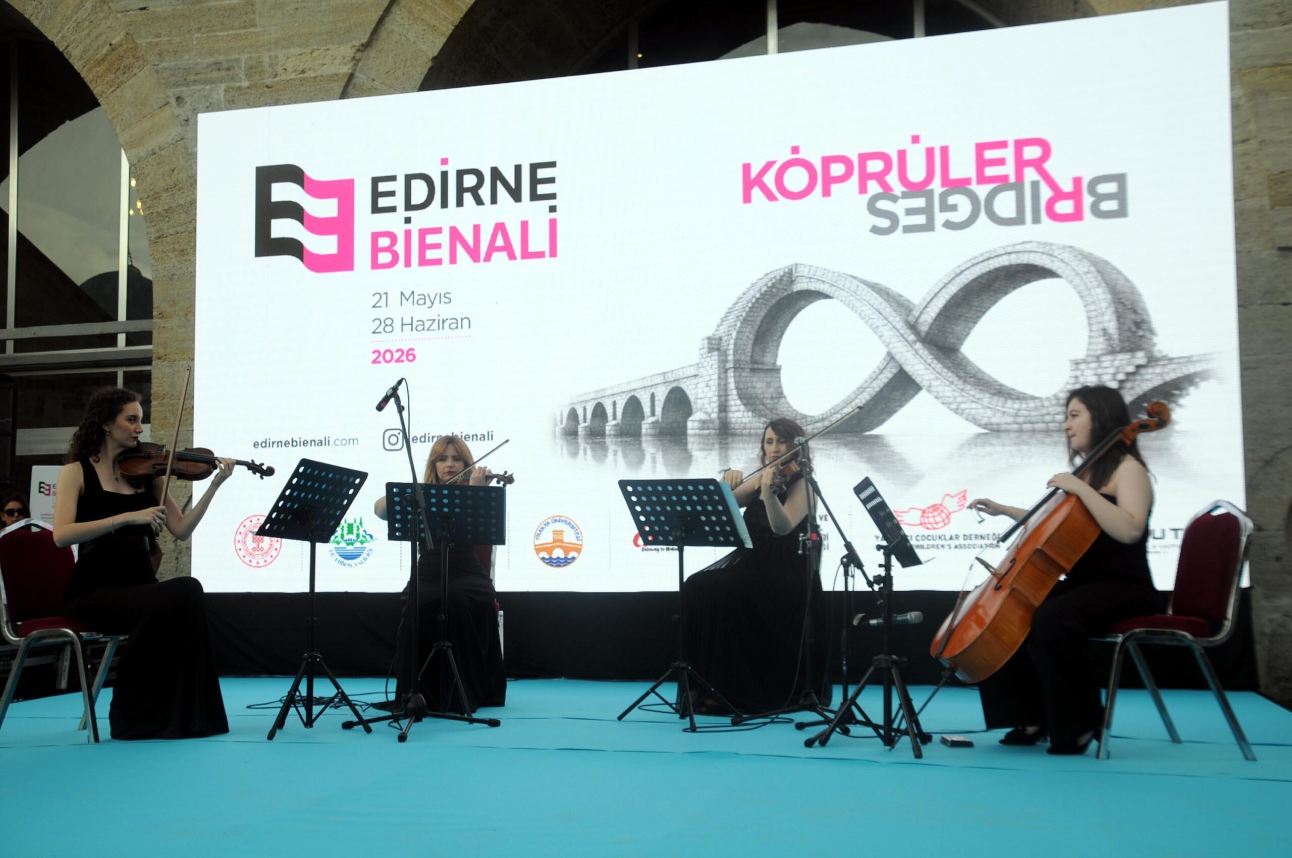 Edirne Bienali, ‘Köprüler’ temasıyla kapılarını açtı Edirne Bienali, ‘Köprüler’ temasıyla kapılarını açtı