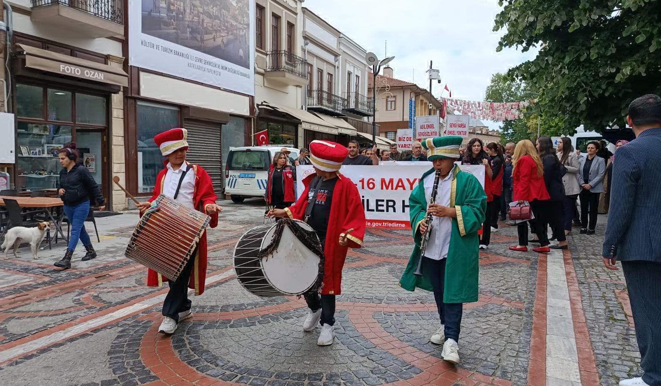 Edirne’de Engelliler Haftası’nda ‘hak öznesi’ vurgusu Edirne’de Engelliler Haftası’nda ‘hak öznesi’ vurgusu