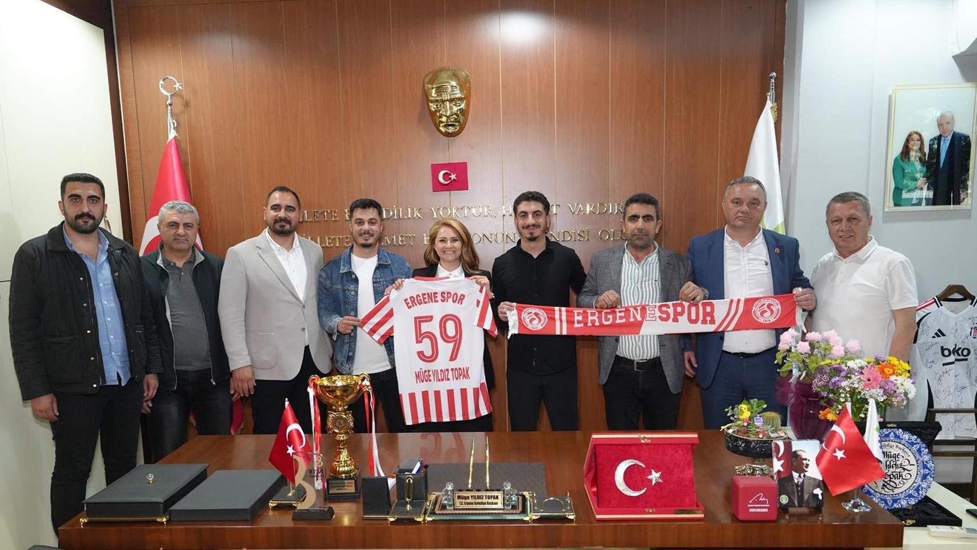 Ergenespor’dan Başkan Topak’a ziyaret Ergenespor’dan Başkan Topak’a ziyaret