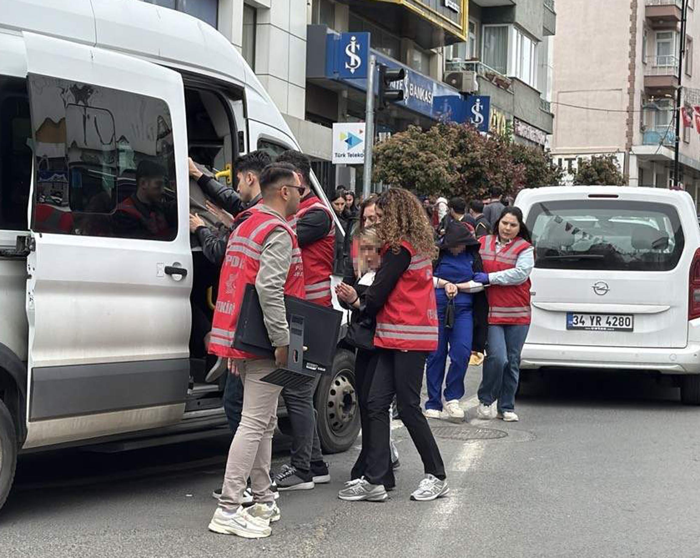 Güzellik merkezinde ‘cazip kampanya’ ve ‘uygun fiyat’ dolandırıcılığı; 14 gözaltı Güzellik merkezinde ‘cazip kampanya’ ve ‘uygun fiyat’ dolandırıcılığı; 14 gözaltı
