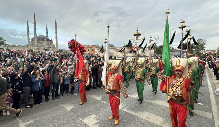 ‘İstanbul’un Fethi Edirne’den Başlar’ etkinliği coşkuyla gerçekleştirildi