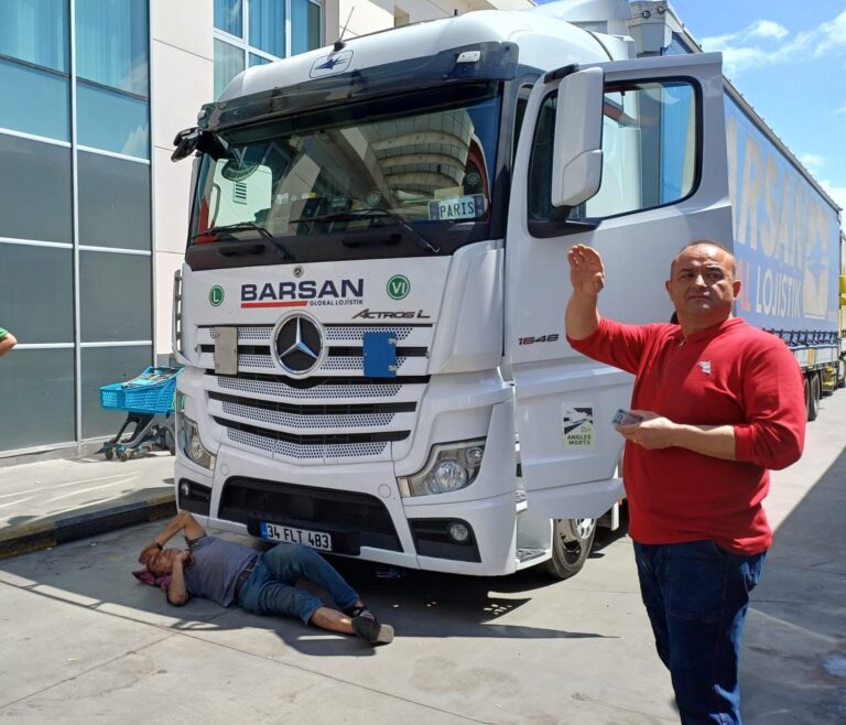 Kapıkule’de TIR’ın çarptığı yaya yaralandı