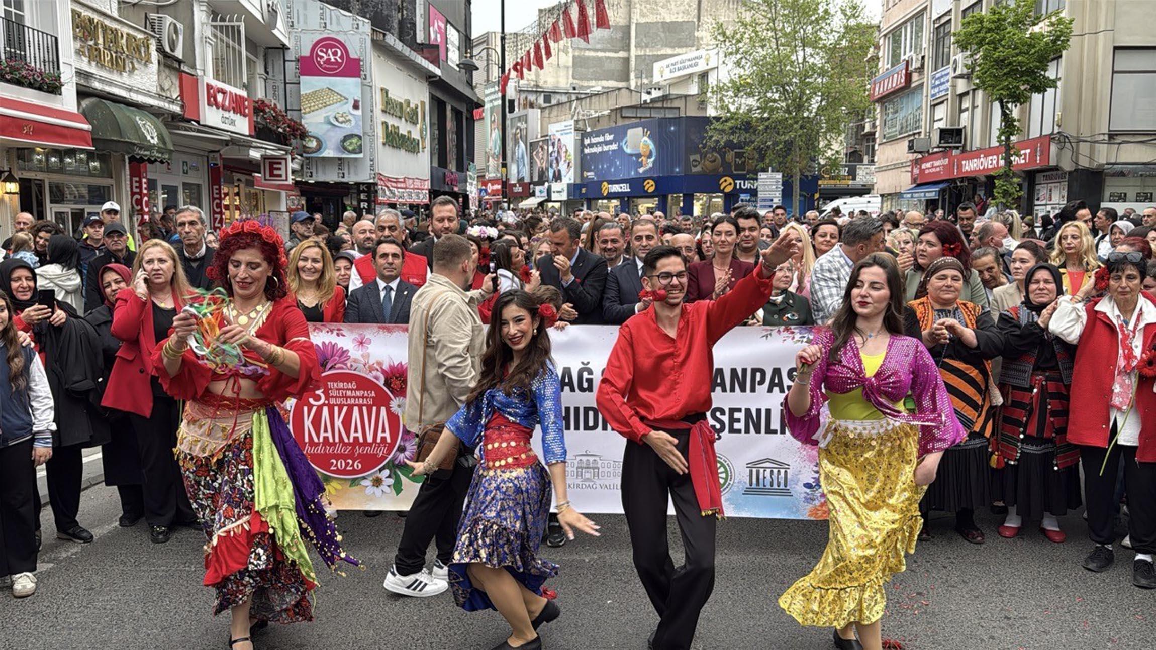 Tekirdağ’da Kakava ve Hıdırellez Şenliği’nde renkli görüntüler Tekirdağ’da Kakava ve Hıdırellez Şenliği’nde renkli görüntüler