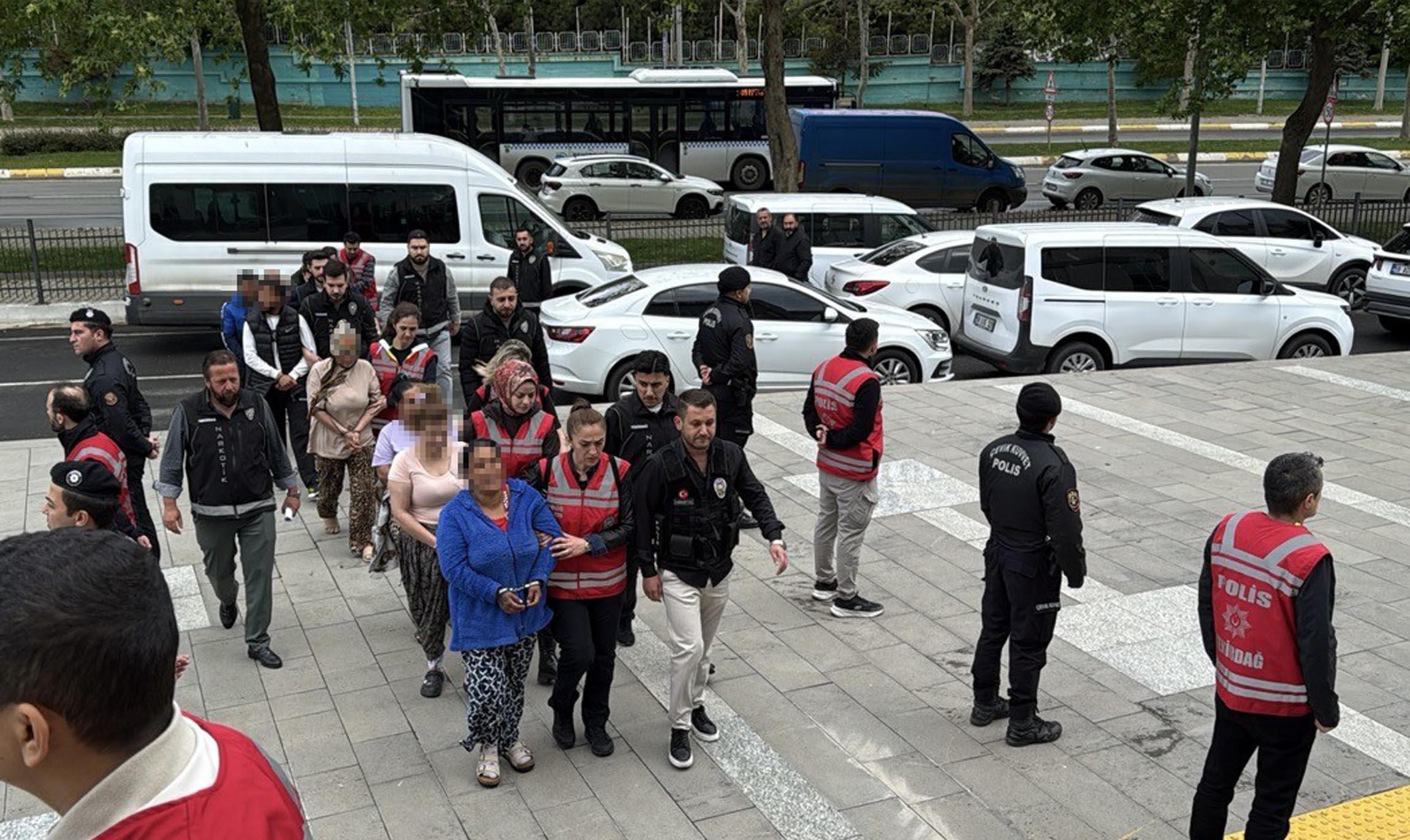 Tekirdağ’da ‘Torbacı’ Operasyonu: 20 Gözaltı Tekirdağ’da ‘Torbacı’ Operasyonu: 20 Gözaltı
