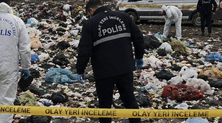 Çöplükte Yeni Doğmuş Erkek Bebek Cesedi Bulundu