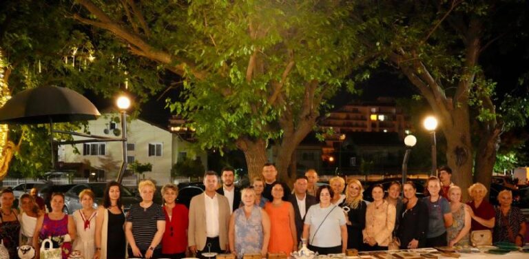 Başkan Sarıkurt Üreten Kadınların Gururuna Ortak Oldu