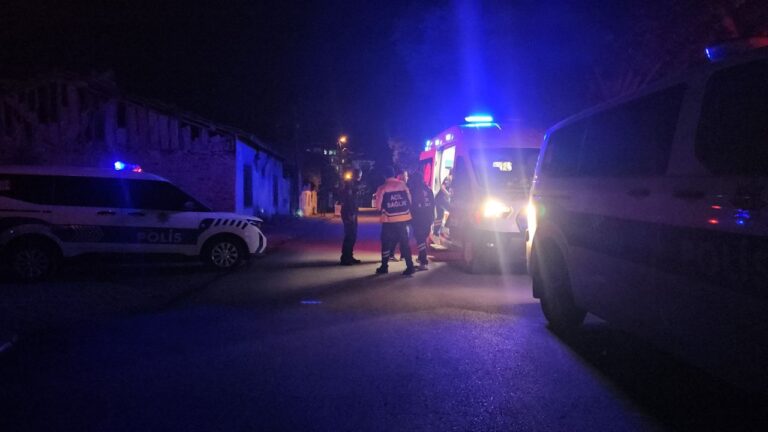 Silahlı Saldırı: 17 Yaşındaki Genç Bacağından Yaralandı