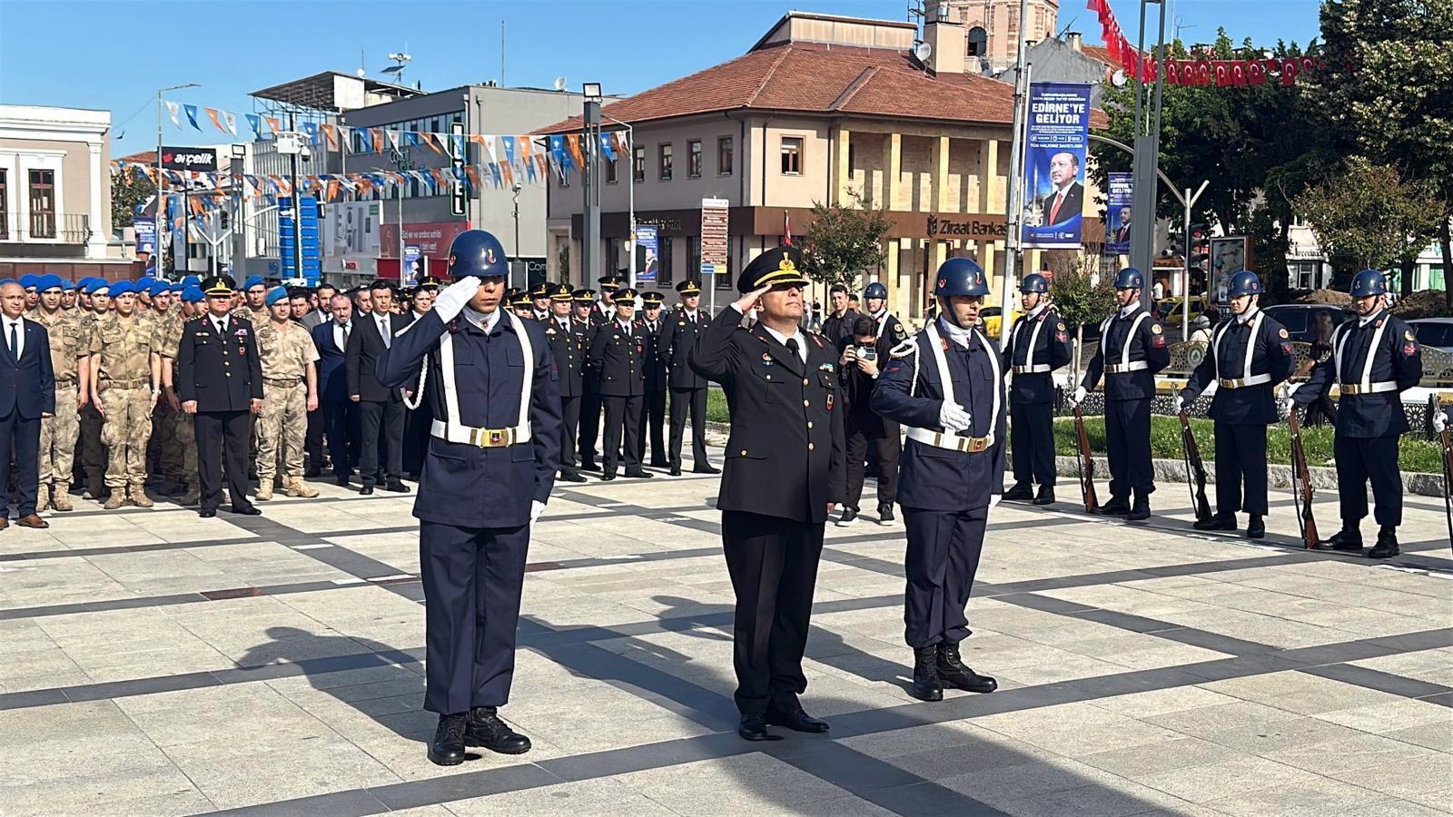 Edirne’de Jandarma Teşkilatı’nın 187’nci kuruluş yıl dönümü kutlandı Edirne’de Jandarma Teşkilatı’nın 187’nci kuruluş yıl dönümü kutlandı
