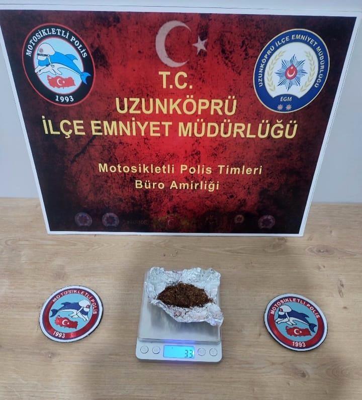 Edirne’de okul önünde uyuşturucu satışına 2 tutuklama