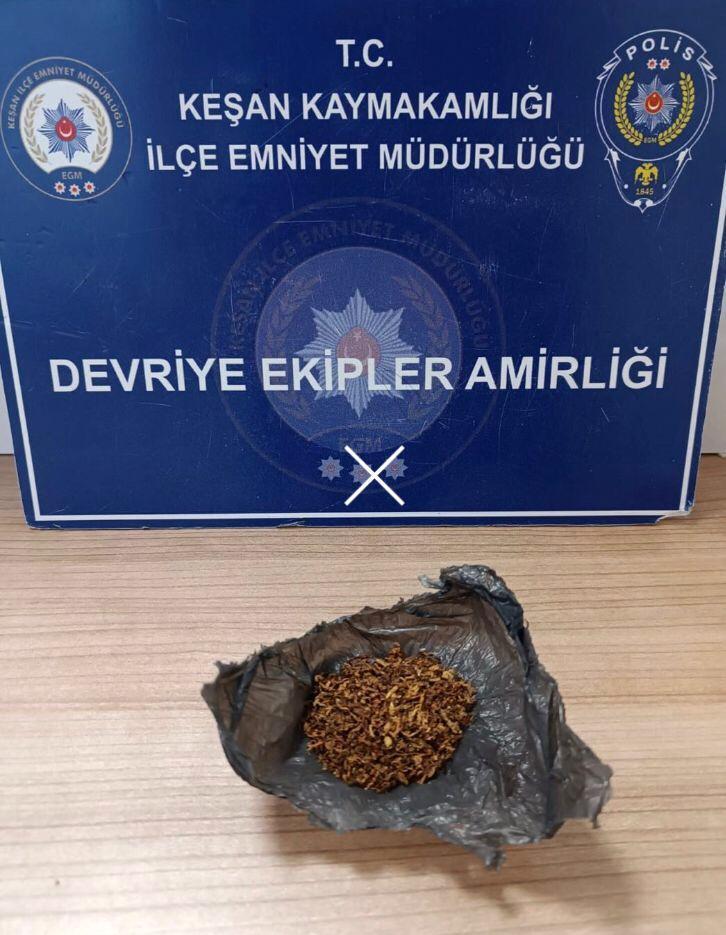 Edirne’de uyuşturucuyla yakalanan 2 şüpheliye gözaltı