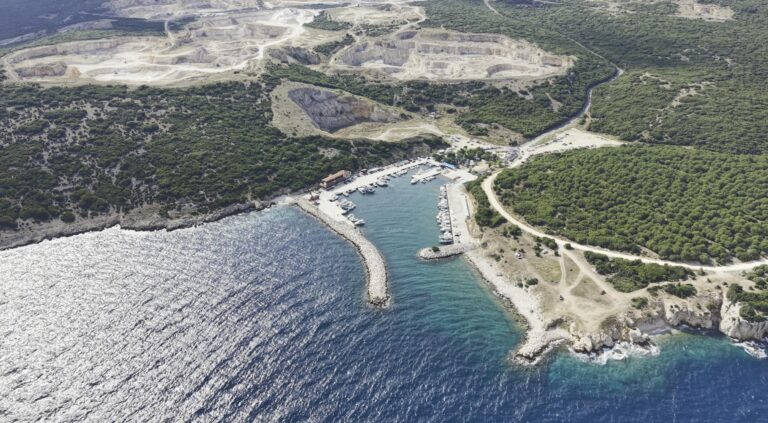 Saros Körfezi’nde dalış okulu açıldı, suya heykeller batırıldı / Ek fotoğraflar