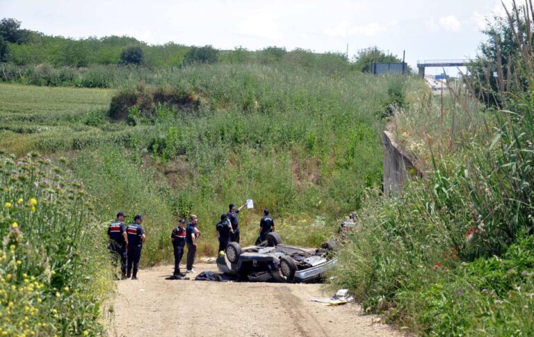 Menfeze Düşen Otomobilin Sürücüsü Öldü