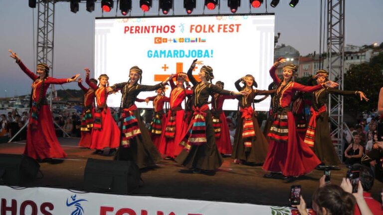 Tekirdağ’da Perinthos Folkfest renkli görüntülere sahne oldu